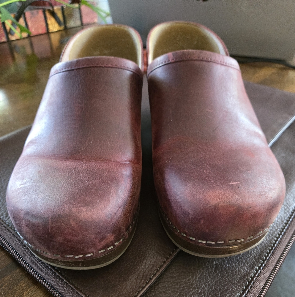Dansko Brenna Clogs in Ruby size 37